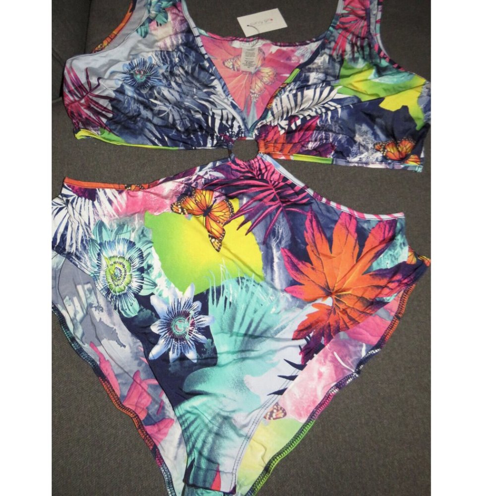 Tropical Butterfly Print Sexy Bodysuit, Ashley Stewart, NWT - Picture 4 of 9